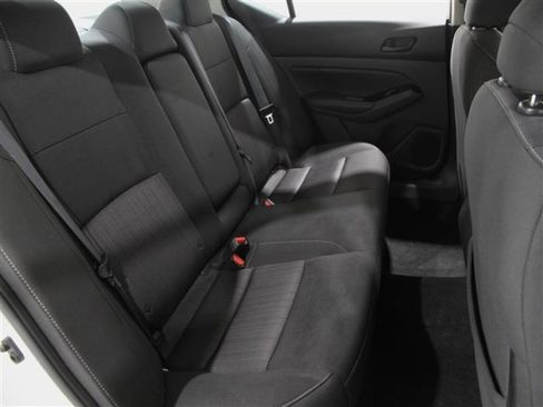 Used 2023 Nissan Altima 2.5 SV image 16