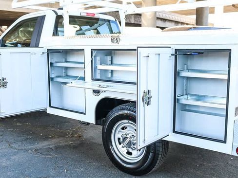 New 2026 Ford F250 XL w/ XL Chrome Package image 14