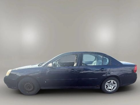 Used 2007 Chevrolet Malibu LS w/ Enhanced Safety Package FWD image 2