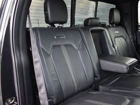 Used 2015 Ford F150 Platinum w/ Equipment Group 701A Luxury AWD/4WD image 29