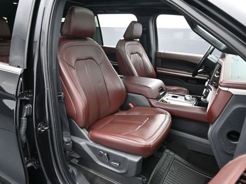 Used 2023 Ford Expedition Max Limited image 28