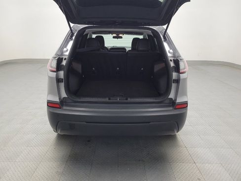 Used 2020 Jeep Cherokee Latitude Plus image 29