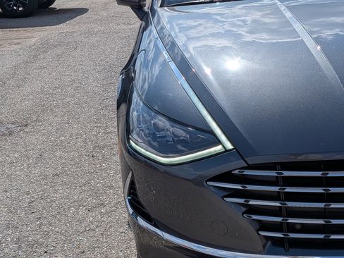 Used 2023 Hyundai Sonata Limited w/ Cargo Package FWD image 10