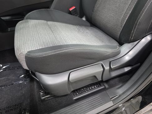Used 2022 Nissan Rogue S AWD/4WD image 26