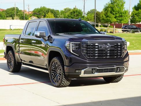 Used 2022 GMC Sierra 1500 Denali Ultimate AWD/4WD image 5