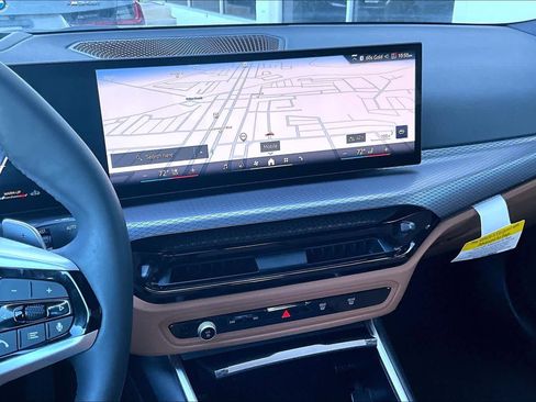 Certified 2025 BMW 330i Sedan image 6