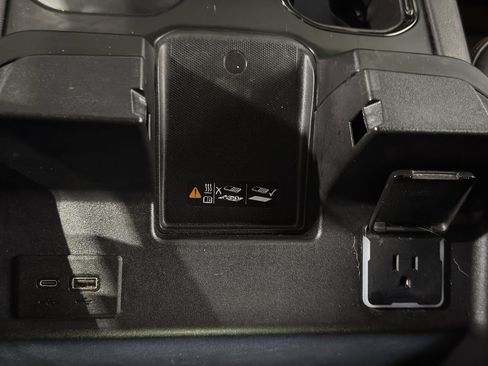 Certified 2024 GMC Sierra 1500 AT4 w/ Technology Package image 37