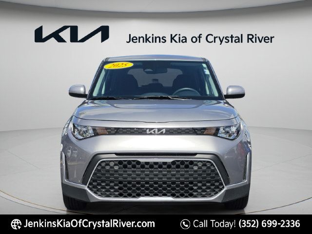 Used 2025 Kia Soul LX FWD image 17