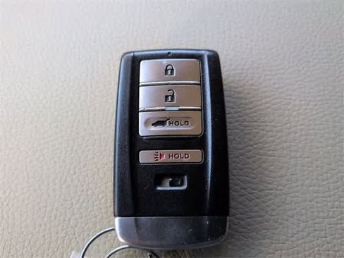 Used 2017 Acura MDX FWD image 37