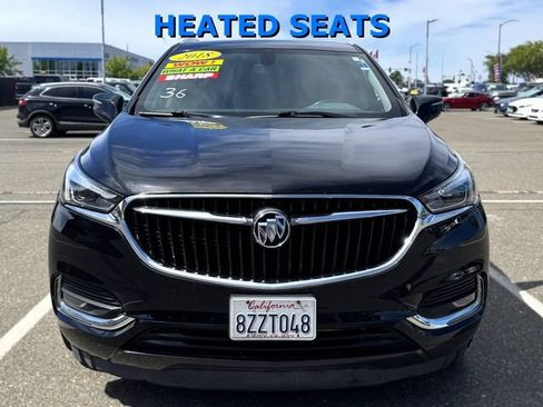 Used 2018 Buick Enclave Essence FWD image 2