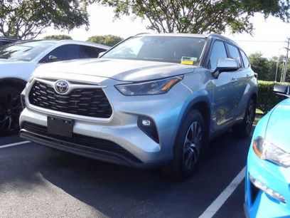 Used 2024 Toyota Highlander XLE