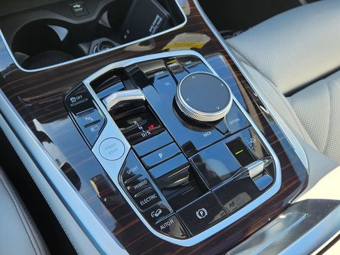 New 2026 BMW X5 xDrive50e AWD/4WD image 18
