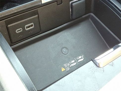 Certified 2023 GMC Yukon Denali w/ Denali Reserve Package image 26