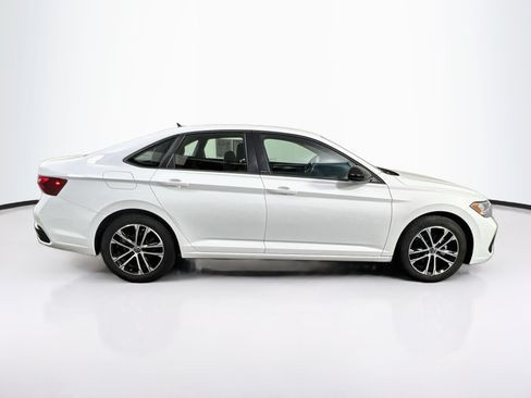Used 2023 Volkswagen Jetta Sport FWD image 4
