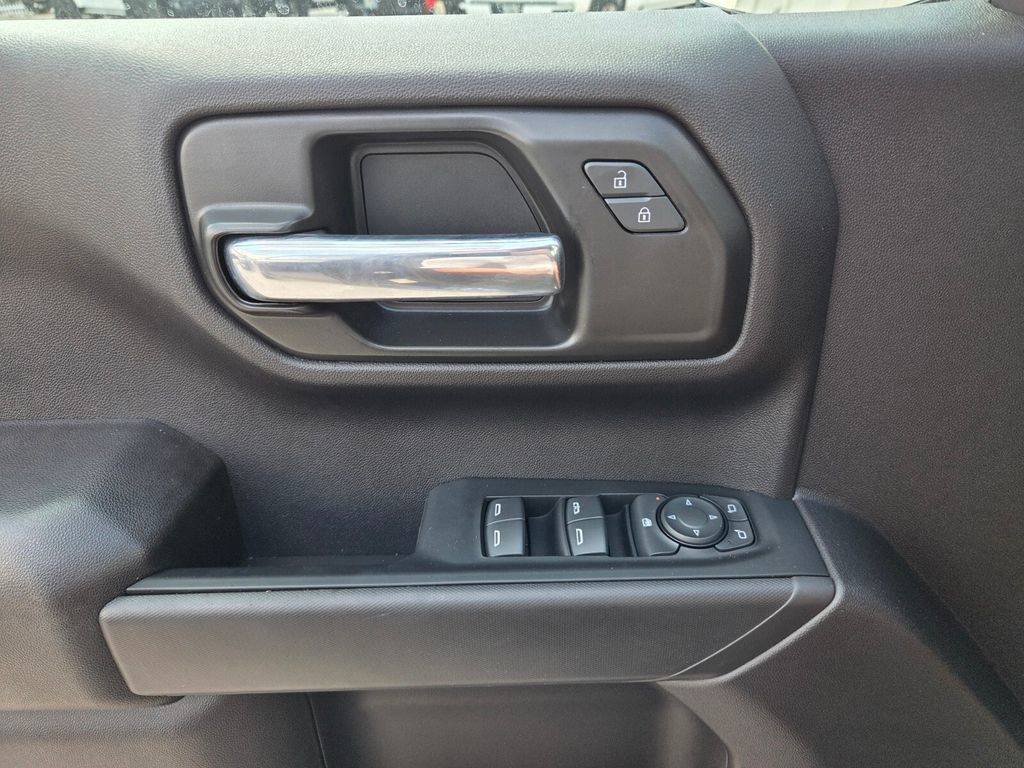 Used 2023 Chevrolet Silverado 1500 Custom Trail Boss w/ LPO, Dark Essentials Package AWD/4WD image 24