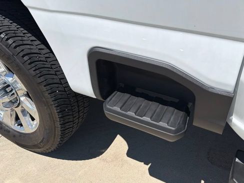 Used 2025 Ford F250 XLT w/ FX4 Off-Road Package AWD/4WD image 31