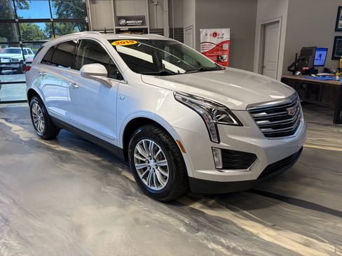 Used 2019 Cadillac XT5 Luxury AWD/4WD image 1