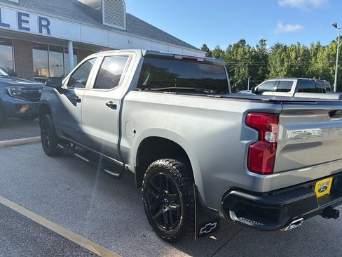 Used 2024 Chevrolet Silverado 1500 LT Trail Boss AWD/4WD image 6