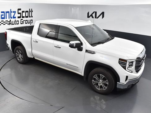 Used 2025 GMC Sierra 1500 SLT AWD/4WD image 15