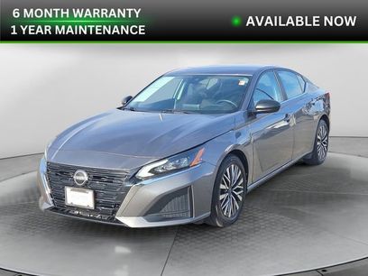 Used 2024 Nissan Altima 2.5 SV