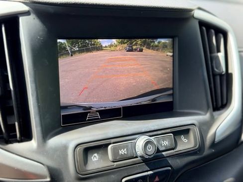 Used 2023 GMC Terrain SLE w/ Driver Convenience Package FWD image 15