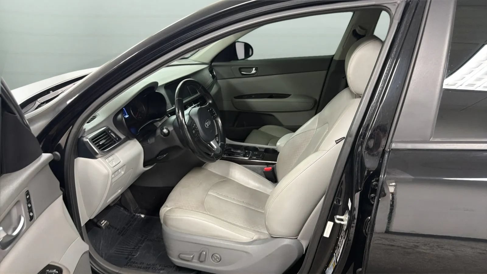 Used 2018 Kia Optima EX w/ Premium Package FWD image 21
