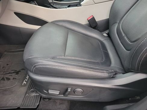 Used 2023 Hyundai Tucson SEL FWD image 5