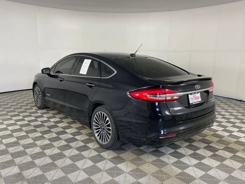 Used 2018 Ford Fusion Titanium FWD image 11