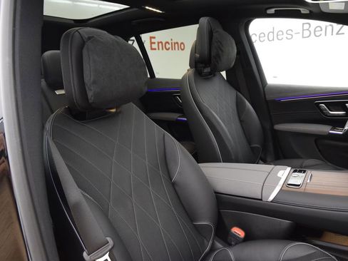 New 2026 Mercedes-Benz EQS 550 4MATIC SUV image 17