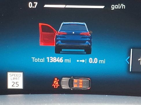 Used 2024 BMW X5 M60i image 21