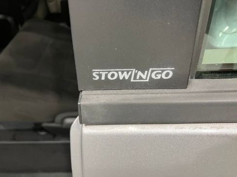 Used 2013 Dodge Grand Caravan American Value Package image 25