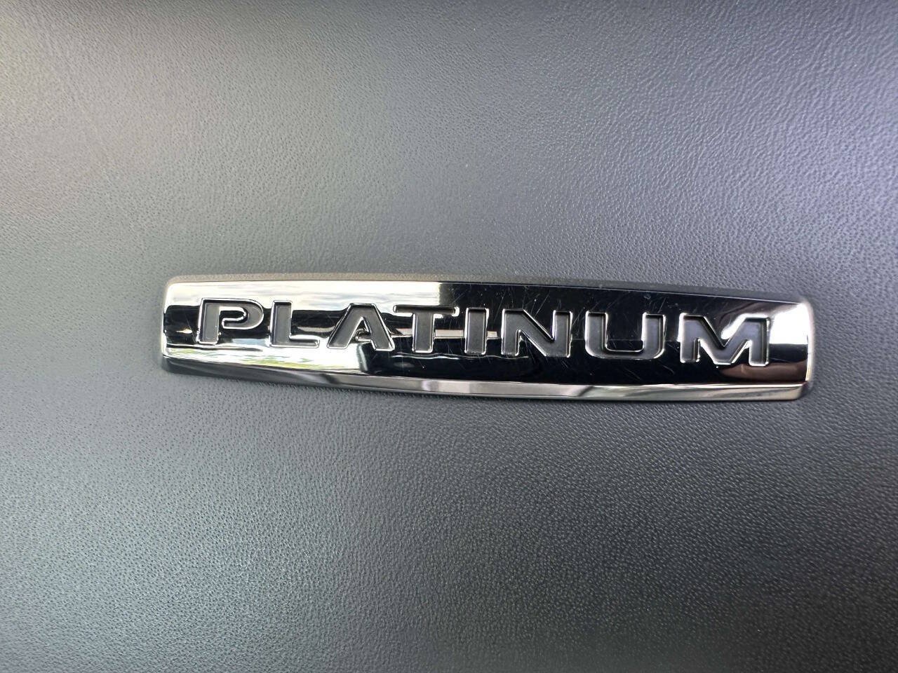 Used 2020 Ford F150 Platinum w/ Equipment Group 701A Luxury AWD/4WD image 38