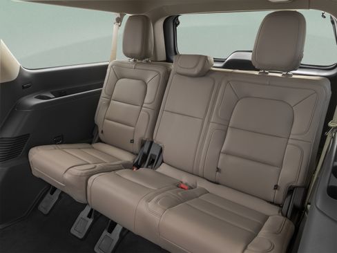 Used 2024 Lincoln Navigator L Reserve AWD/4WD image 18