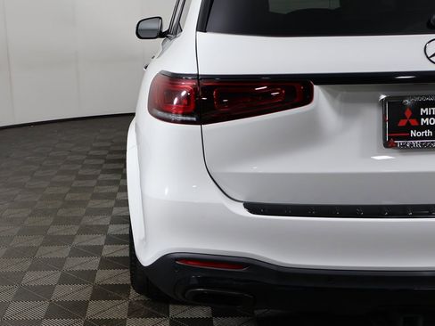 Used 2023 Mercedes-Benz GLS 450 4MATIC w/ AMG Line Exterior image 18