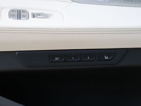 Used 2019 BMW 750i xDrive w/ Luxury Rear Seating Package image 68