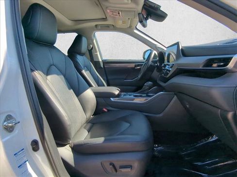 Certified 2020 Toyota Highlander Limited image 23
