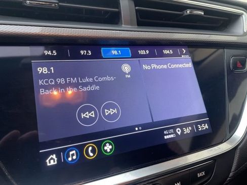 Used 2022 Buick Encore GX Preferred image 24