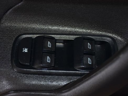 Used 2018 Ford Fiesta SE image 24