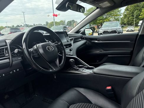 Used 2024 Toyota Camry SE w/ Cold Weather Package FWD image 13