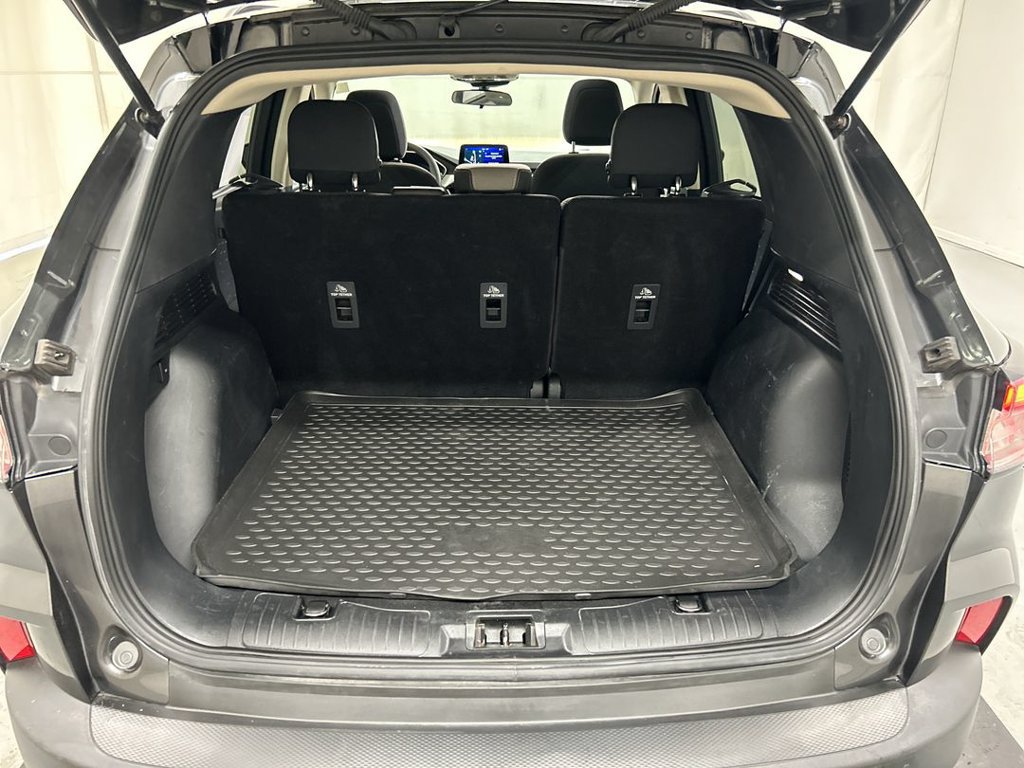 Used 2020 Ford Escape SE AWD/4WD image 23