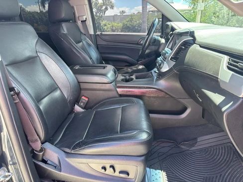 Used 2019 GMC Yukon XL SLT AWD/4WD image 16