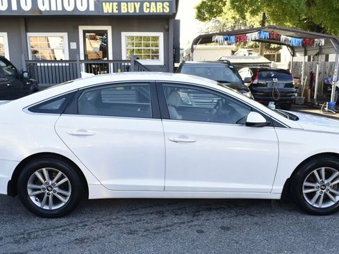 Used 2015 Hyundai Sonata SE FWD image 8