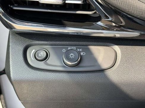 Used 2024 Buick Envista Sport Touring w/ Convenience I Package image 18