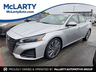Used 2024 Nissan Altima 2.5 SL FWD video 1
