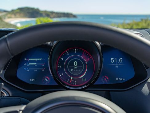 Used 2023 Aston Martin DBS Volante image 14