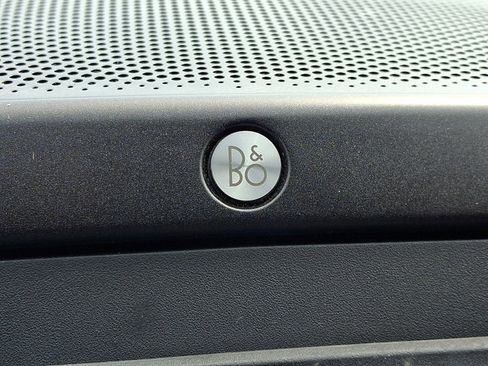 Used 2019 Ford F150 Lariat w/ Equipment Group 502A Luxury image 31