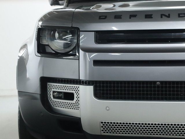 Used 2023 Land Rover Defender 110 SE AWD/4WD image 44