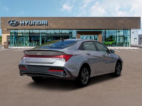 New 2026 Hyundai Elantra SEL Sport Premium FWD image 7