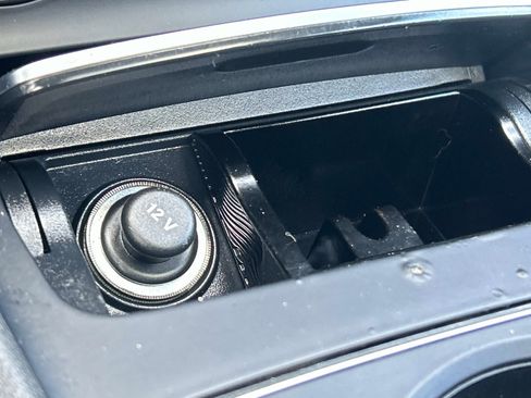 Used 2018 Mercedes-Benz CLA 250 4MATIC image 27