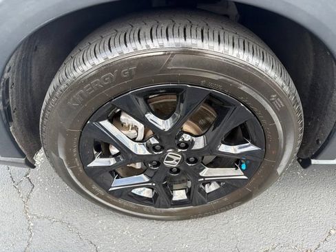 Used 2024 Honda HR-V Sport image 10